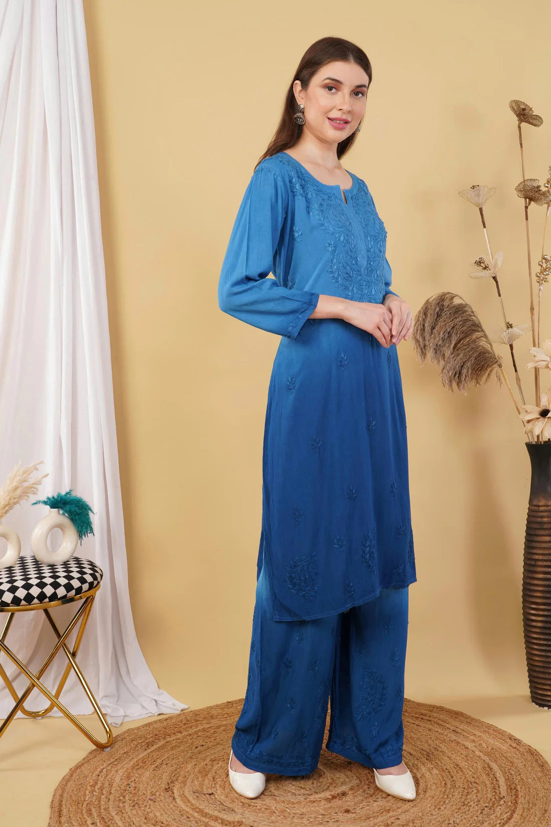 LabelChikankari Ombre Rayon Chikankari Kurta Set – A Blend of Tradition and Contemporary Charm