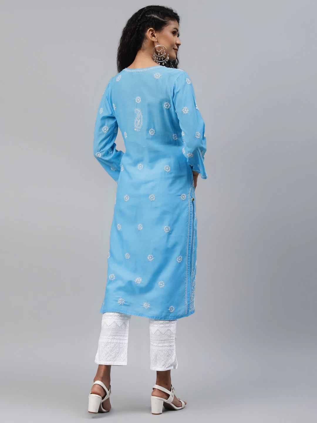 Handcrafted Lucknowi Chikankari Kurta with Ulti Bakhiya and Ghaspatti