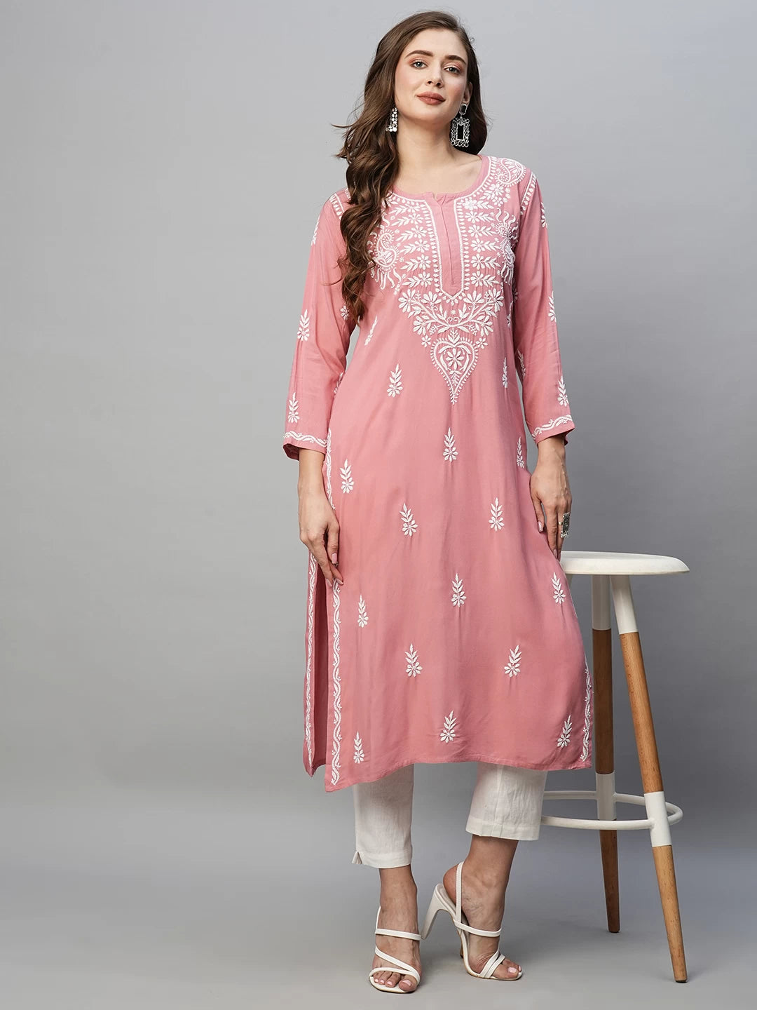 Graceful Handcrafted Rayon Kurta with Intricate Chikankari Work