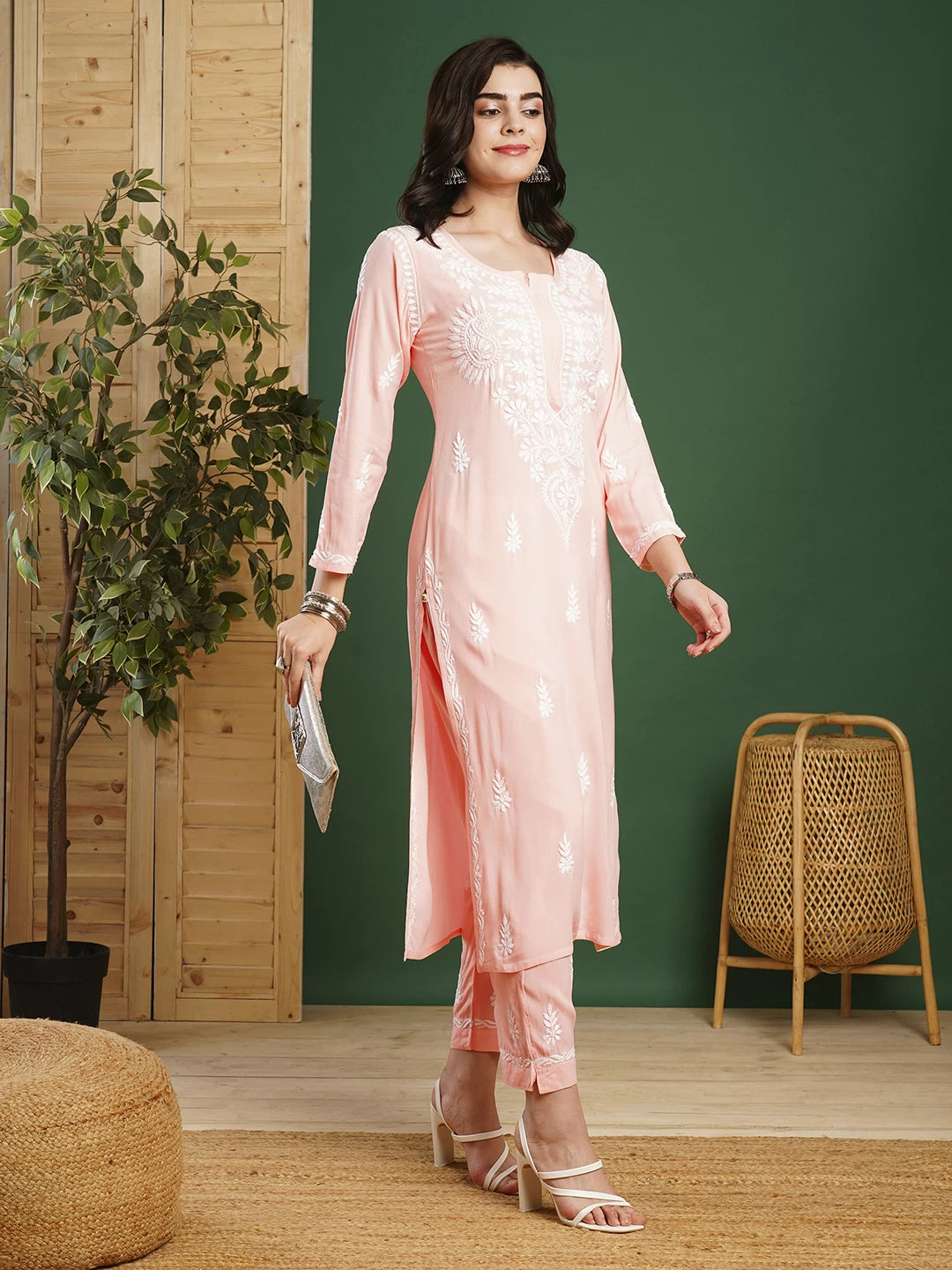 Graceful Handcrafted Rayon Chikankari Kurta Set for Timeless Elegance