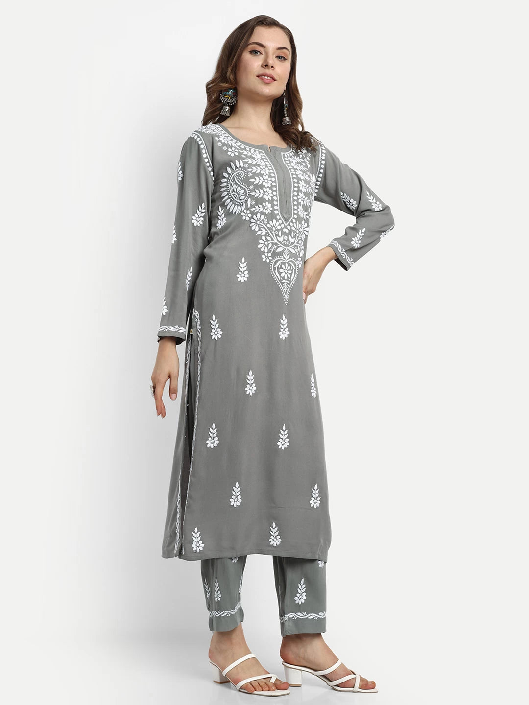 Graceful Handcrafted Rayon Chikankari Kurta Set for Timeless Elegance