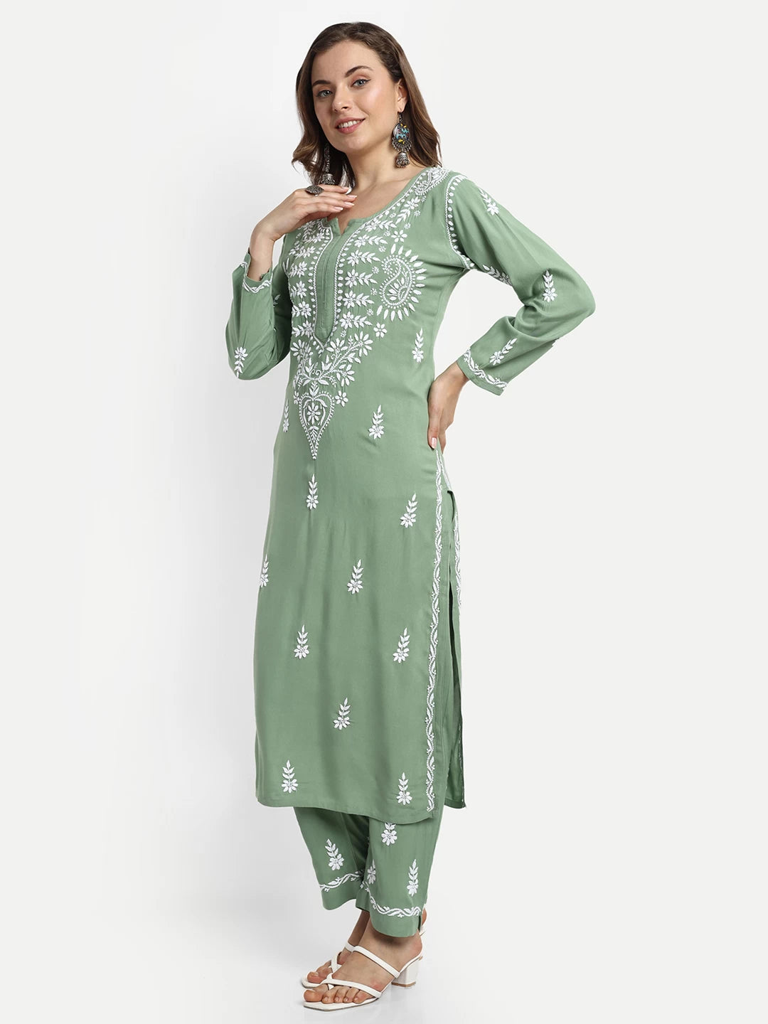 Graceful Handcrafted Rayon Chikankari Kurta Set for Timeless Elegance