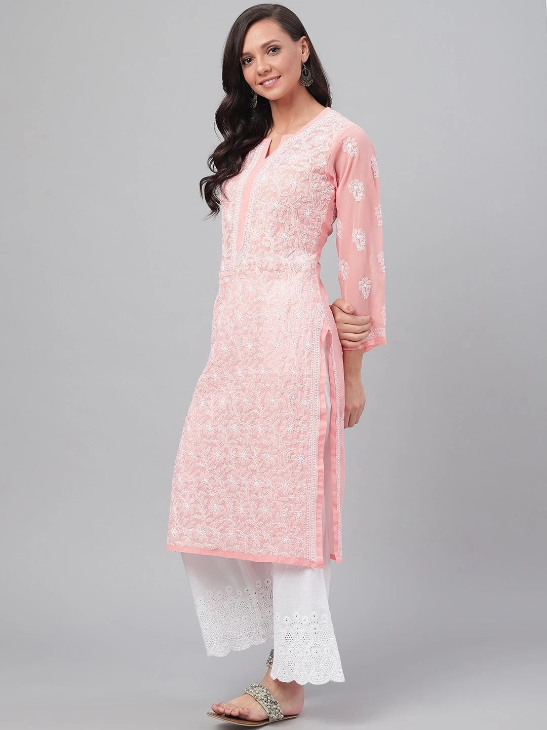 Luxurious Hand-Embroidered Lucknowi Chikankari Kurta in Georgette Fabric