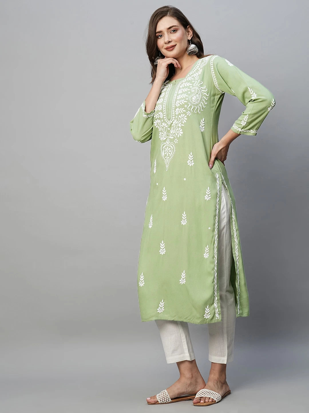 Graceful Handcrafted Rayon Kurta with Intricate Chikankari Work