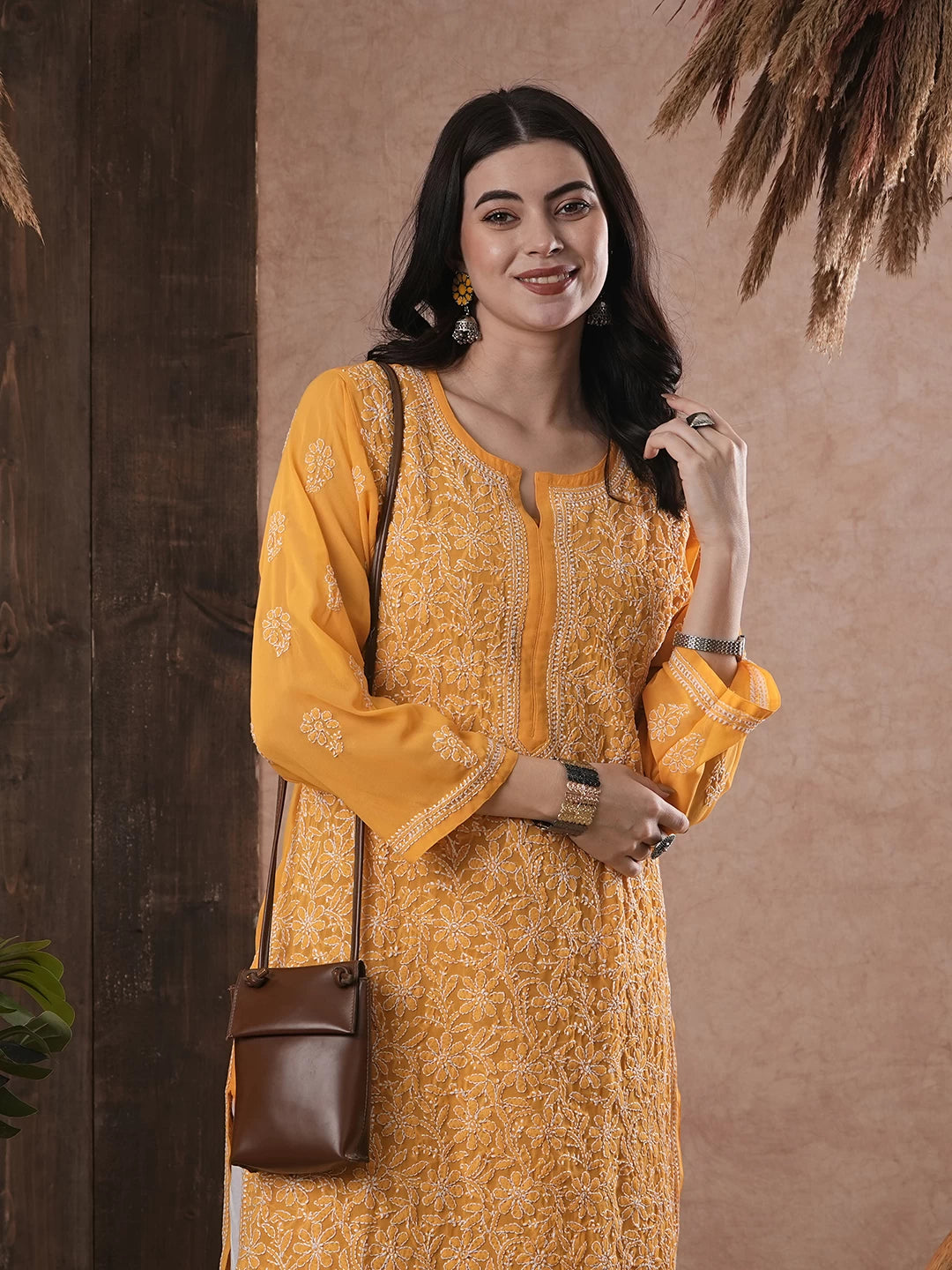 Luxurious Hand-Embroidered Lucknowi Chikankari Kurta in Georgette Fabric