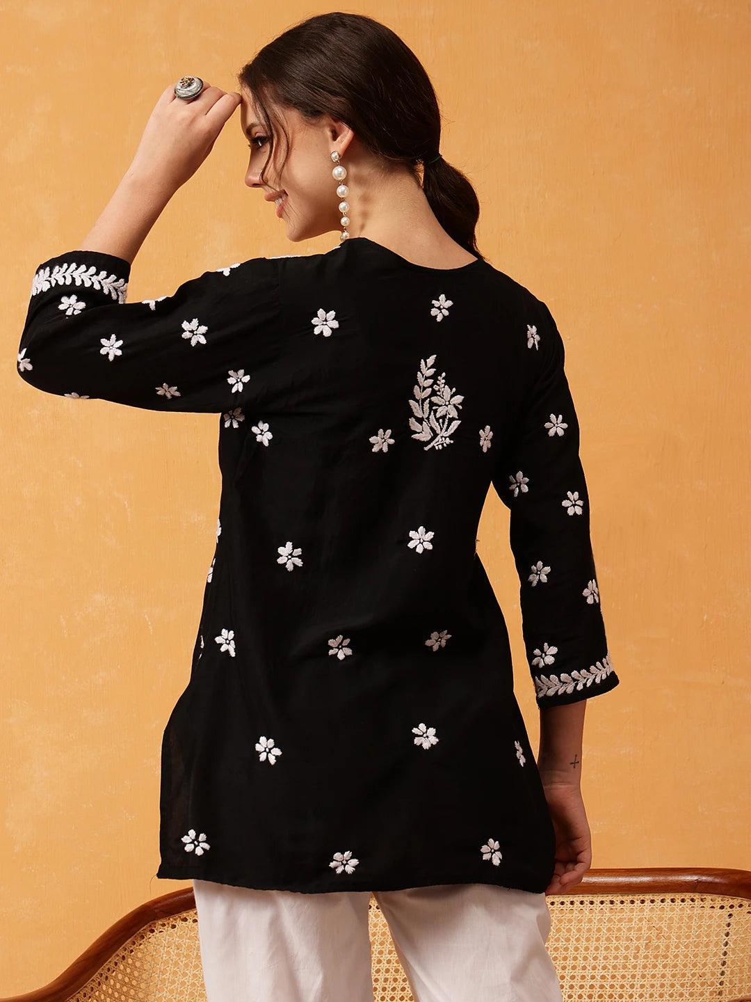 Artisanal Charm: LabelChikankari’s Hand-Embroidered Black Muslin Kurti