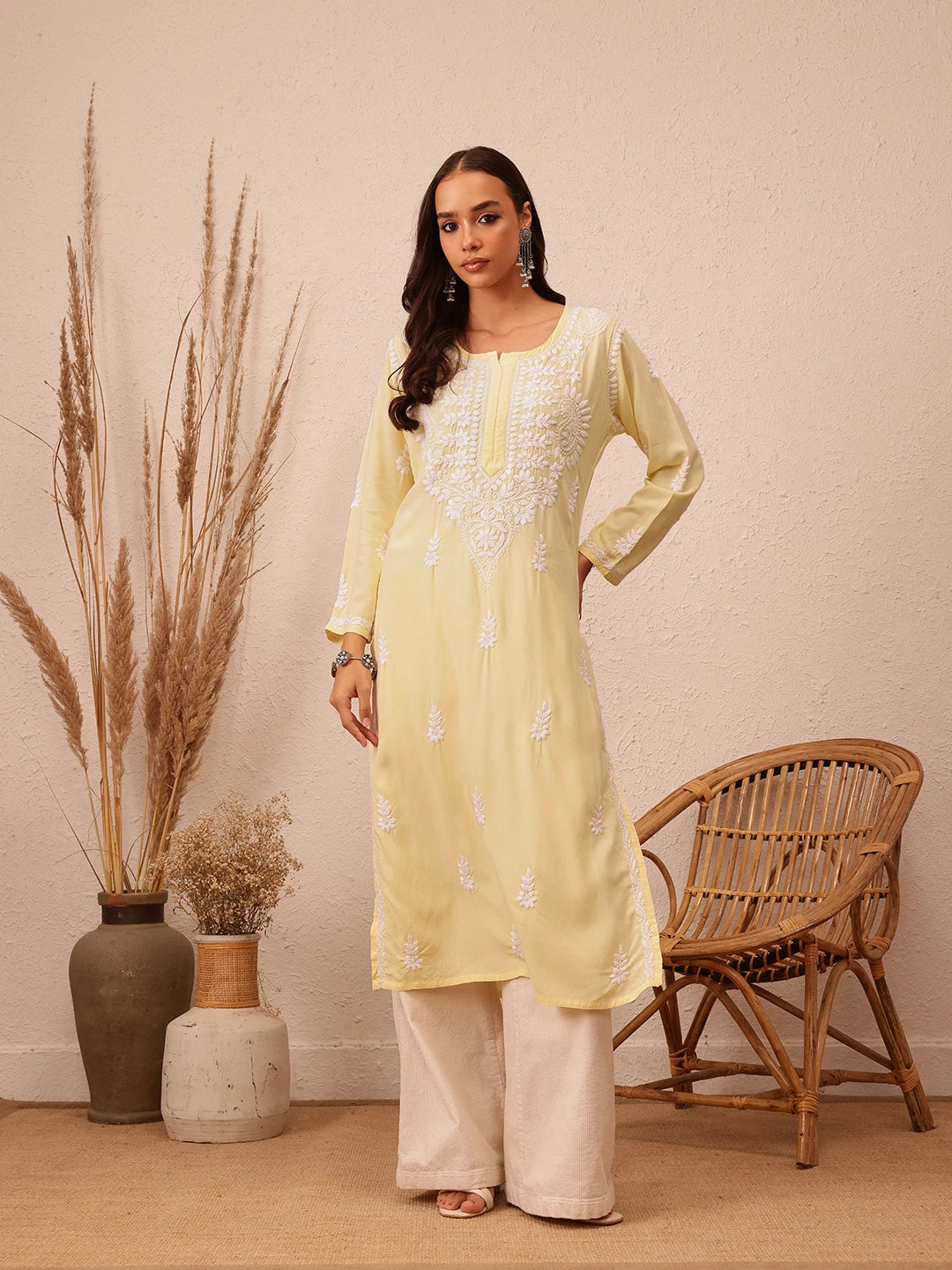 Graceful Handcrafted Rayon Kurta with Intricate Chikankari Work