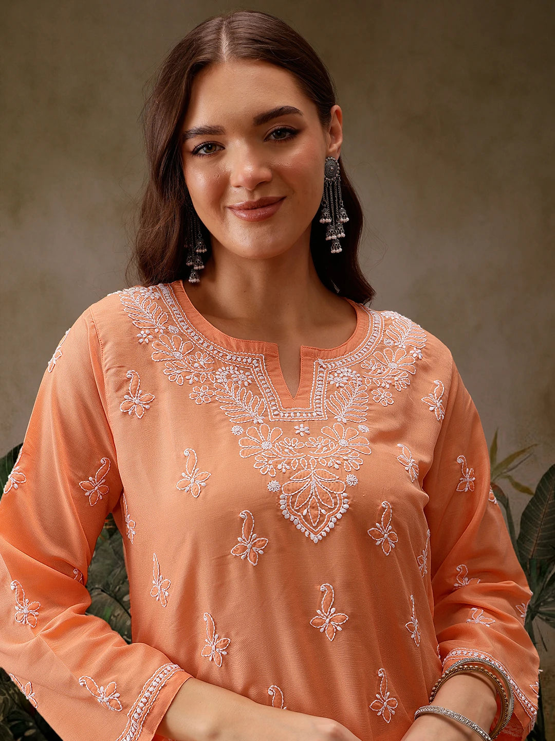 LabelChikankari Muslin Kurti Effortless Style with Handcrafted Embroidery