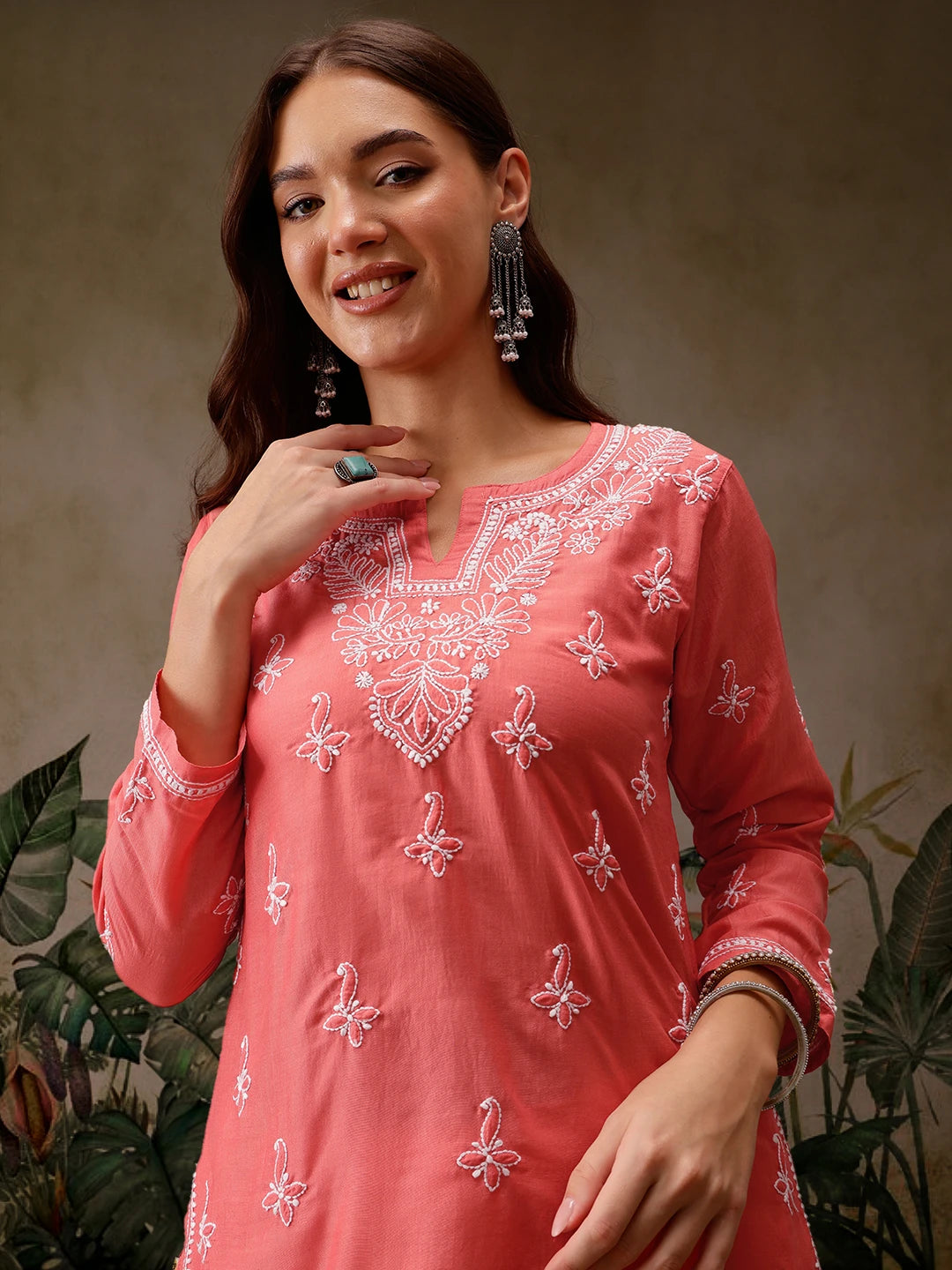 LabelChikankari Muslin Kurti Effortless Style with Handcrafted Embroidery