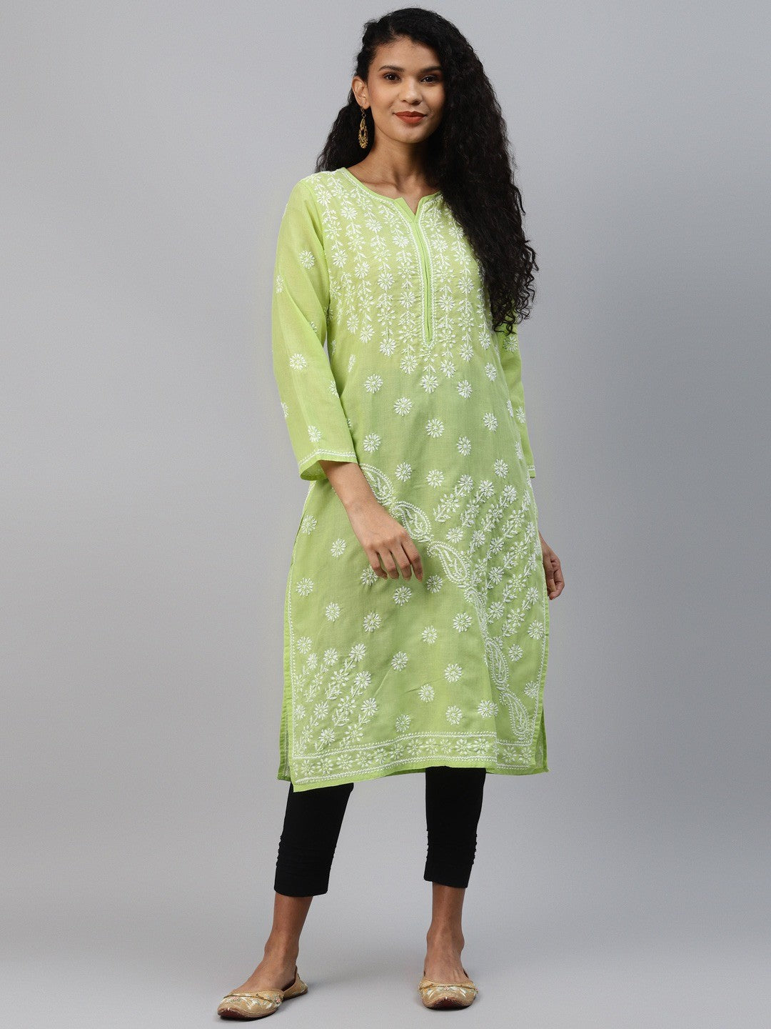 Handcrafted Lucknowi Chikankari Kurta with Ulti Bakhiya and Ghaspatti