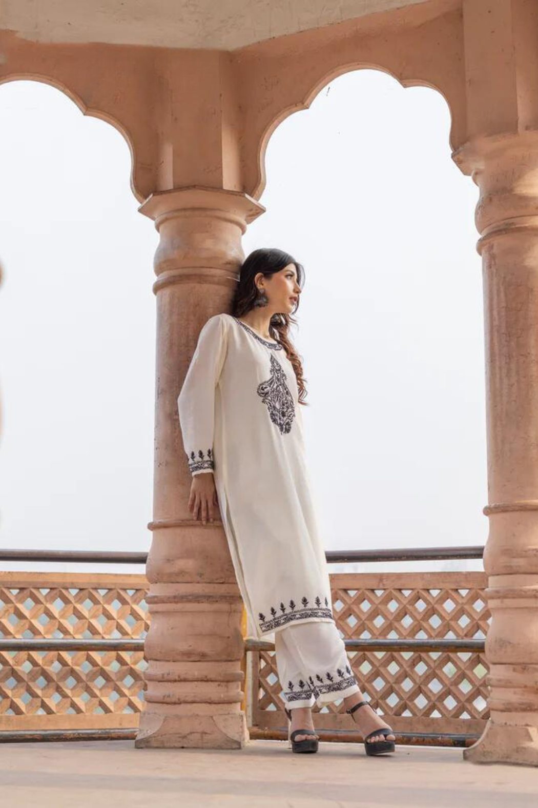 Monochrome Magic: Saina Muslin Black & White Chikankari Coord Set