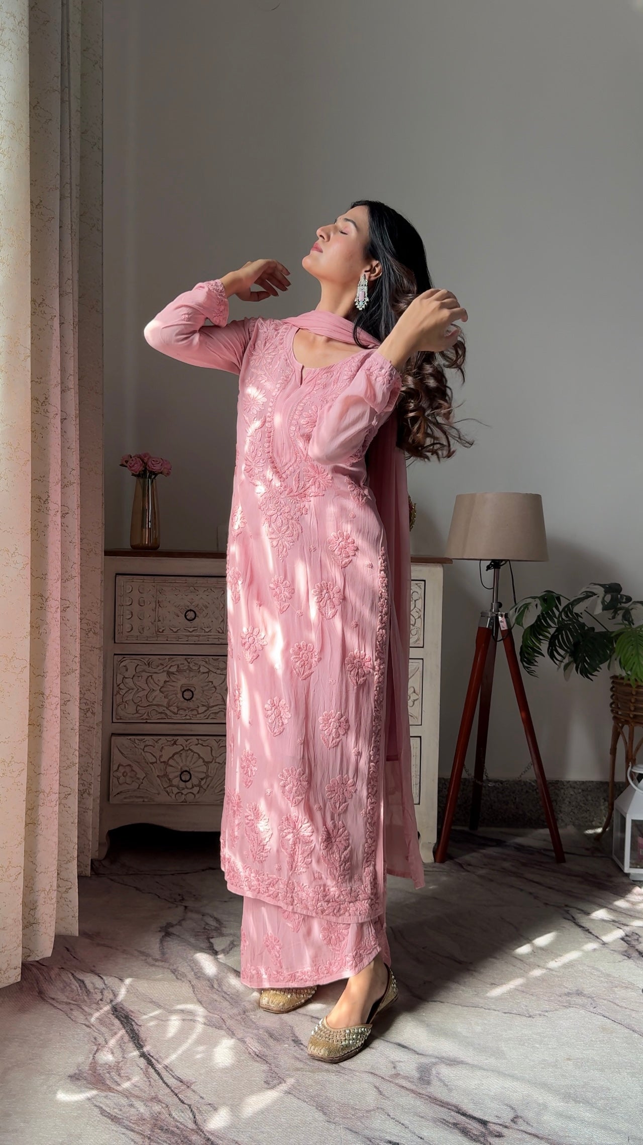 Luxurious 3D Hand Embroidery: Viscose Georgette Kurta Set