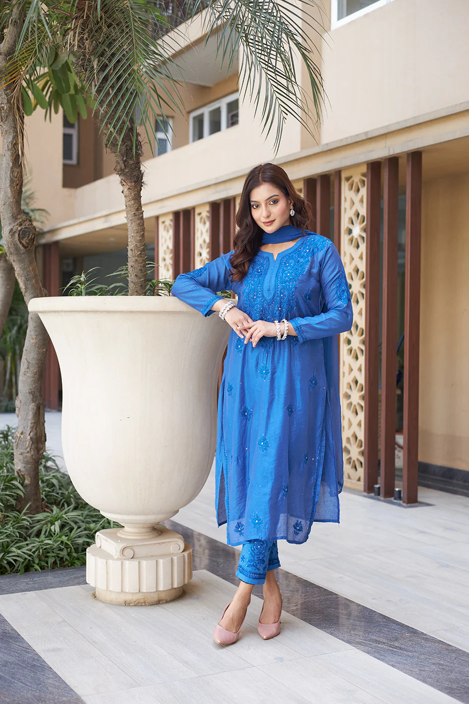 LabelChikankari Ombre Rayon Chikankari Kurta Set – A Blend of Tradition and Contemporary Charm