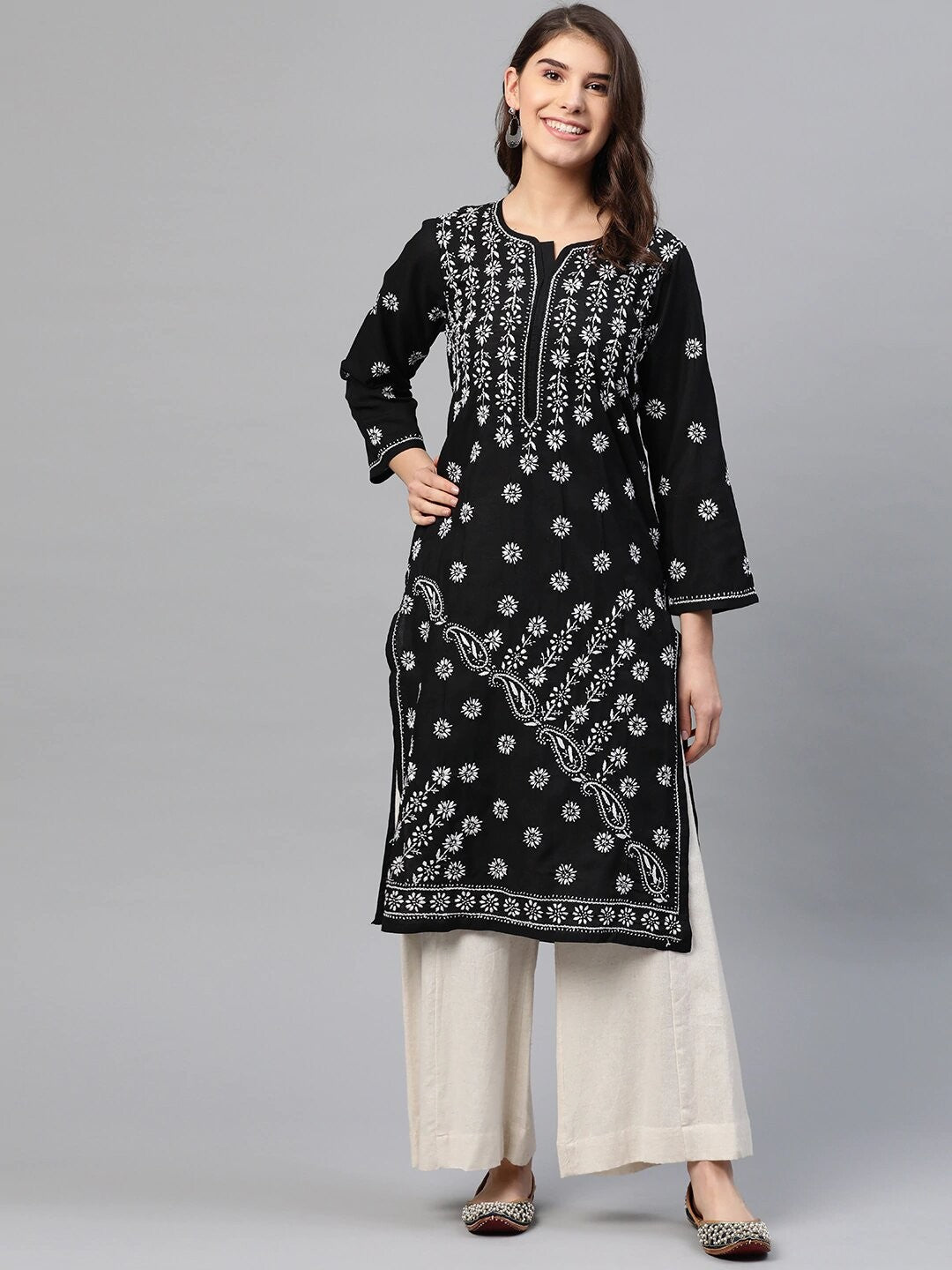 Handcrafted Lucknowi Chikankari Kurta with Ulti Bakhiya and Ghaspatti