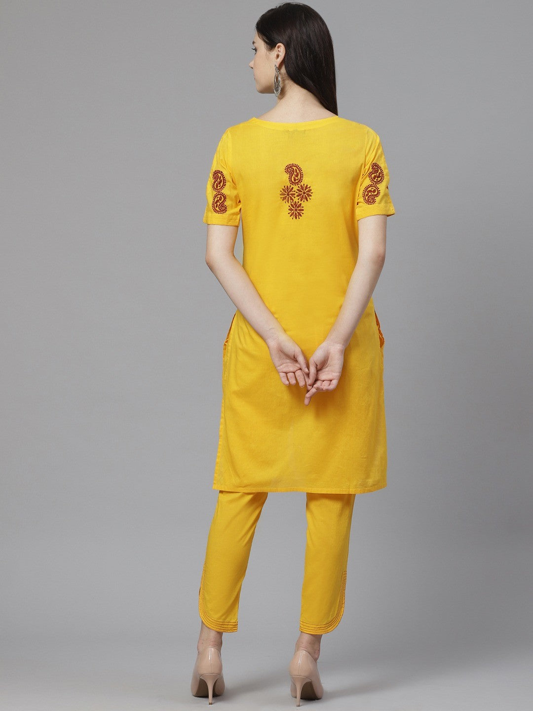 Chic Hand-Embroidered Cotton Kurta Set Perfect for Any Occasion