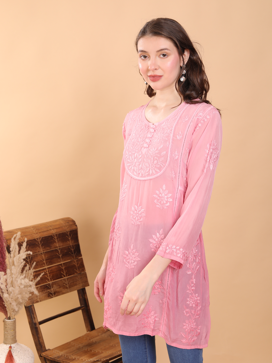 Effortless Elegance: The Anu Crepe Designer Chikankari Kurti