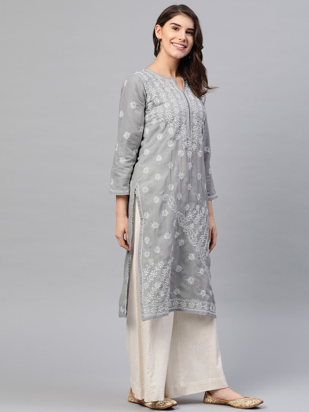 Handcrafted Lucknowi Chikankari Kurta with Ulti Bakhiya and Ghaspatti