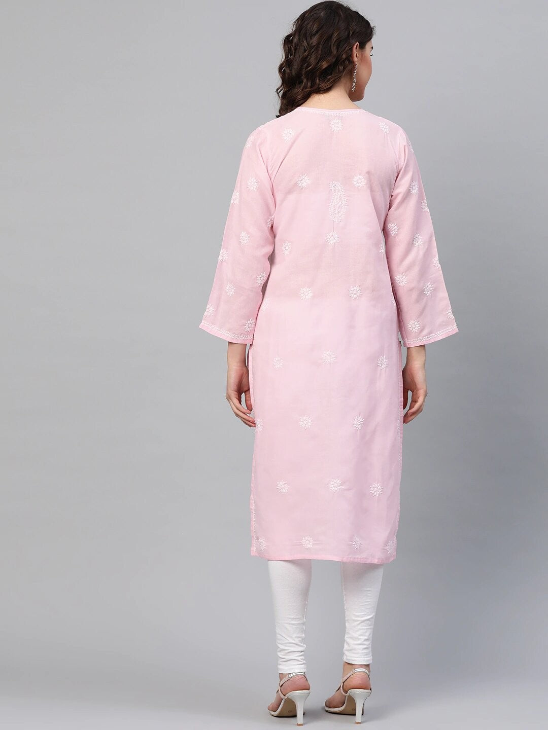 Handcrafted Lucknowi Chikankari Kurta with Ulti Bakhiya and Ghaspatti